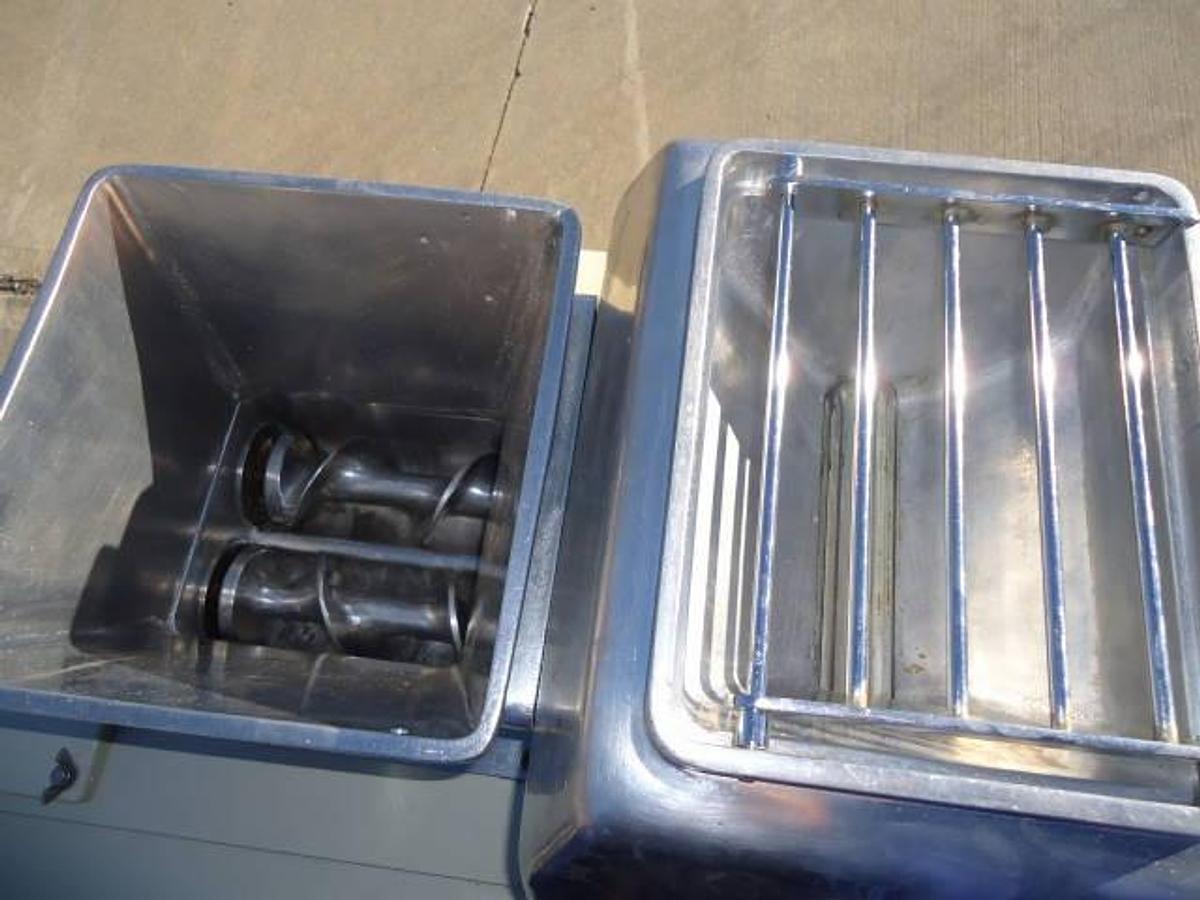 Used Toresani Four Head Gnocchi Machine, Portable