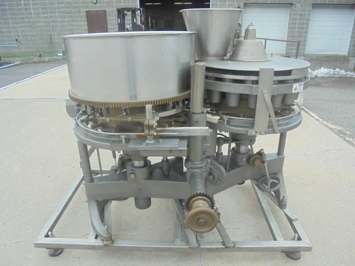 Used FMC 15 Station Pea and Bean Filler