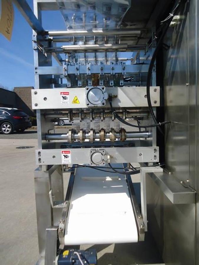 Used Five Lane Vertical Pouching Machine For Creams/Sauces, Stainless-