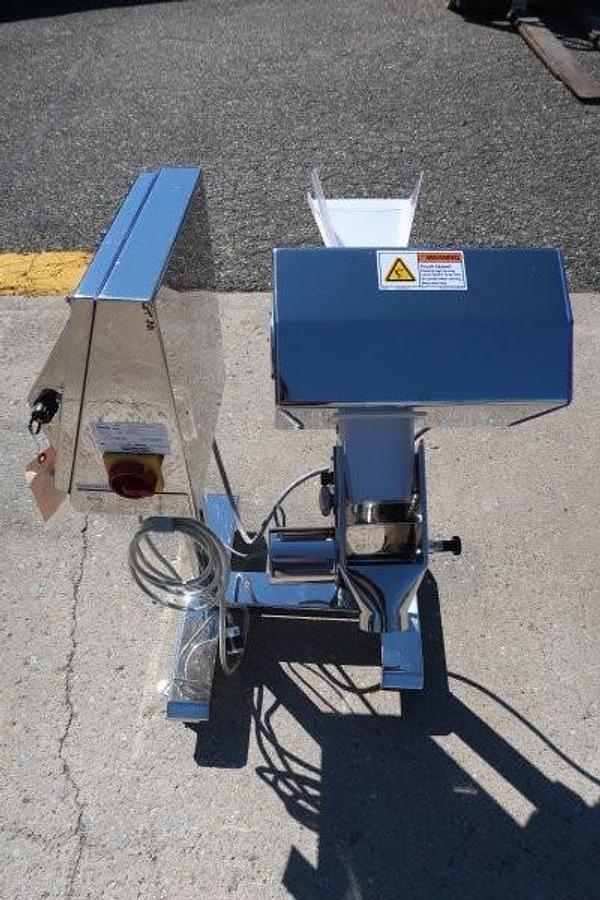 Used Loma Systems IQ4 Portable Metal Detector