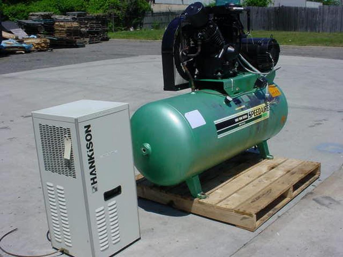 Used Speedaire 15 Hp Tank Mounted Air Compressor W /Dryer