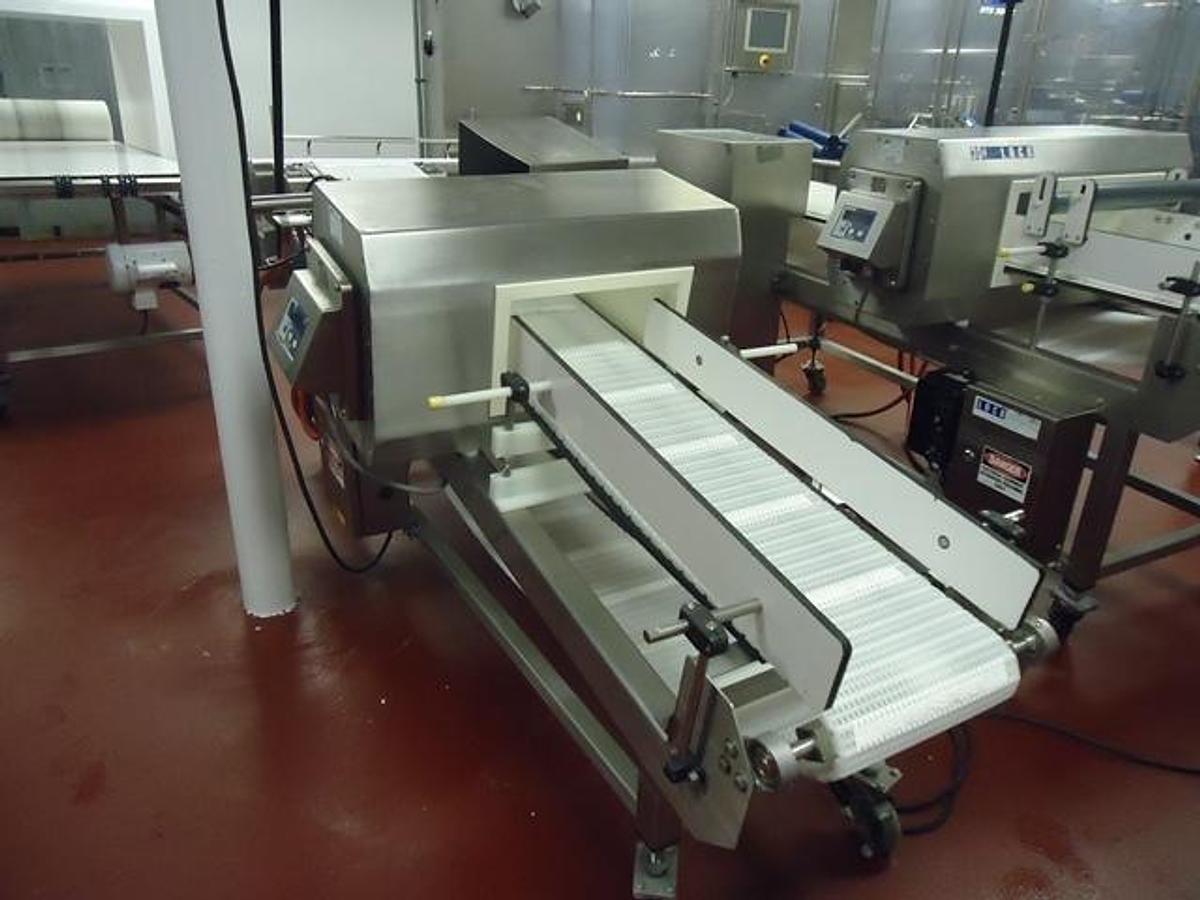 Used Loma/Lock Inclined 13¾ In. Wide x 6½ In. High Stainless Conveyorized Metal Detector