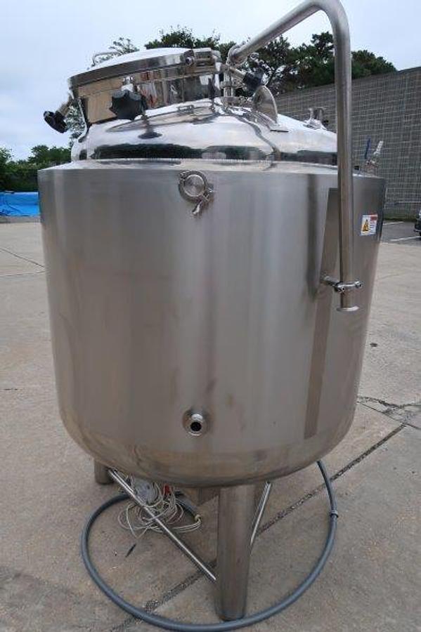 Used Dye 500 Liter SS Closed Jacketed Sanitary Tank, 30 PSI