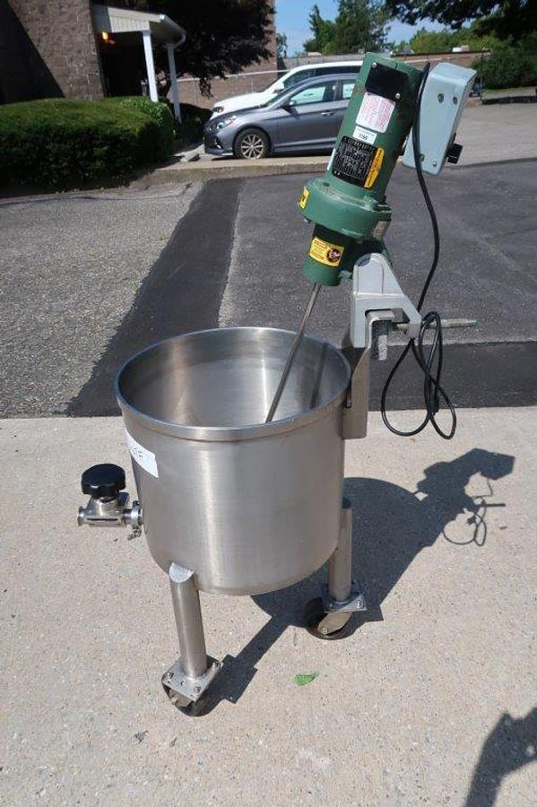 Used 20 Gallon JVNW Stainless Steel Portable Mix Tank