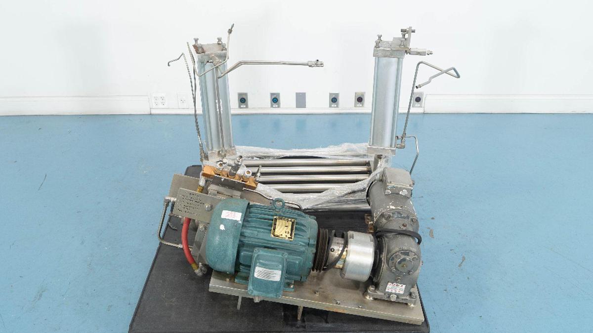 Used Gemco 50 Cu. Ft. Stainless Slant Cone Blender, Auto Unloading