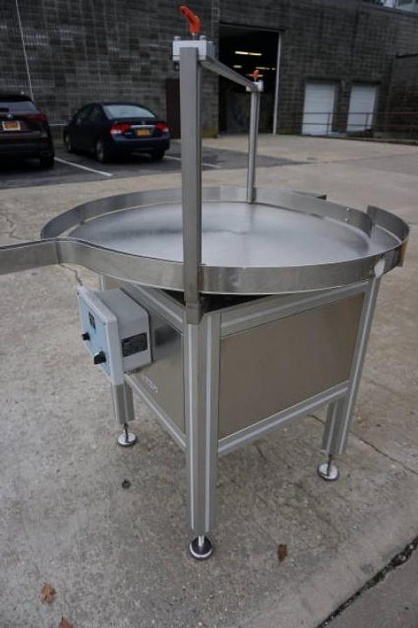 Used 36 In. Dia Aesus Systems Rotary Unscrambling/Accumulating Table, Variable Speed