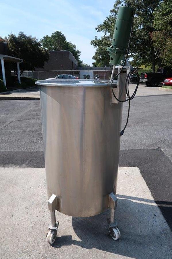 Used 125 Gallon SS Vertical Tank, Lightnin Agitator