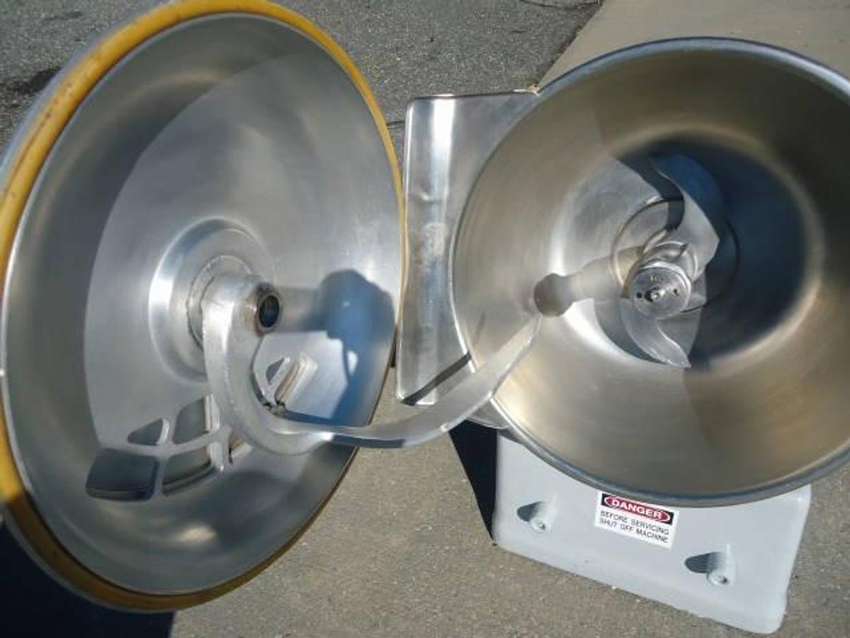 Used 40 Qt. Hobart Vcm-40e Cutter-Mixer