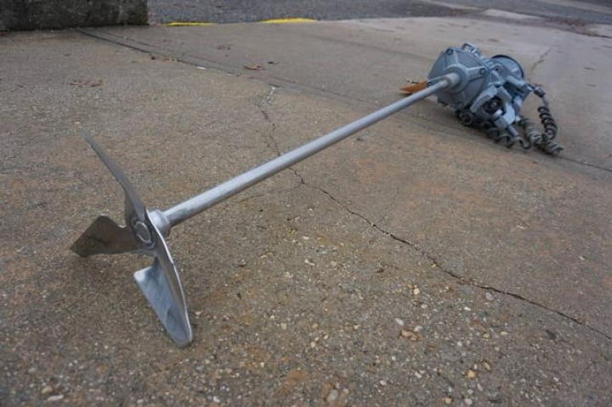 Used Chemineer 1 HP Clamp On portable mixer, 10 In. Blade