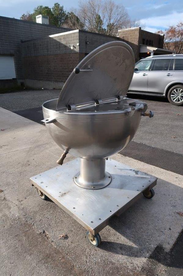 Used 80 Gallon Groen SS Jacketed Pedestal Kettle, Shallow Design