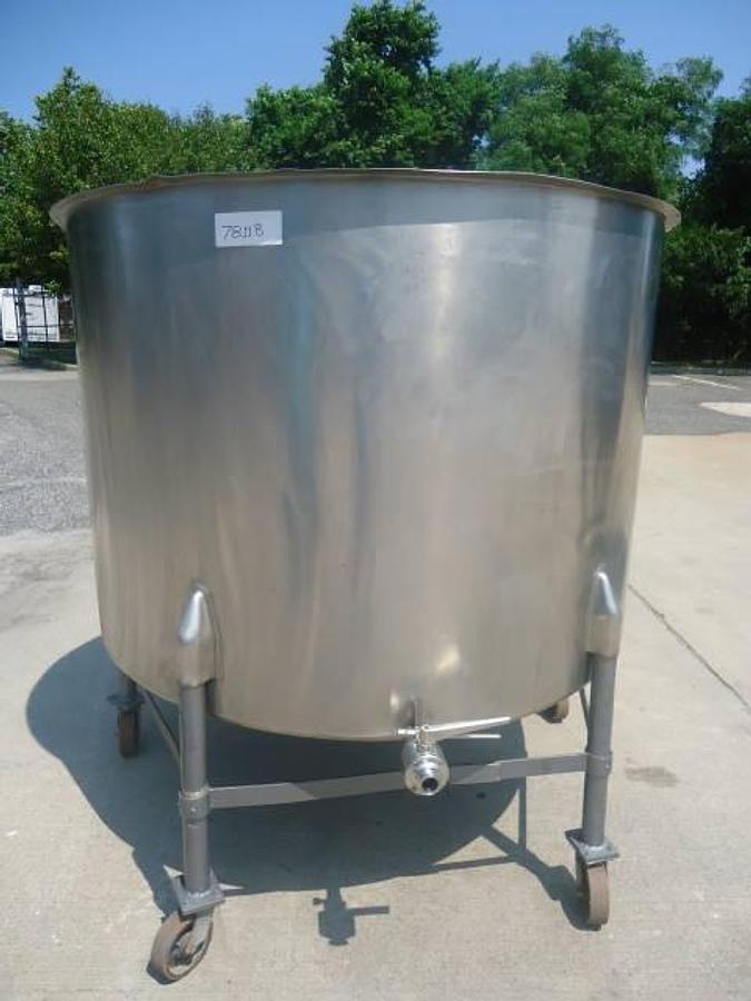 Used 600 Gallon Stainless Steel Vertical Tank, Portable