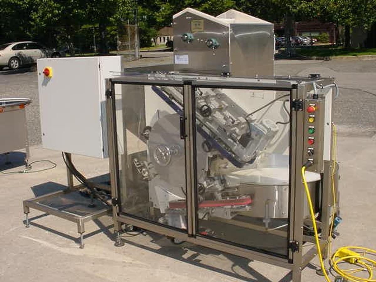 Used New England Machinery Nehhlpe-36 Plastic Bottle Unscrambler