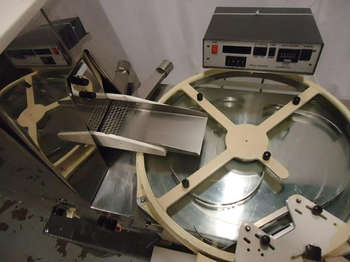 Used King TB4 (GMP) Tabletop Tablet/Capsule Counting Machine