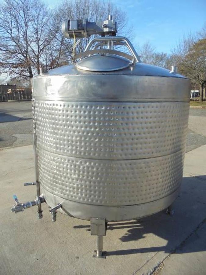 Used 1,000 Gallon Mueller Stainless Dimpled Jacketed Mix Tank