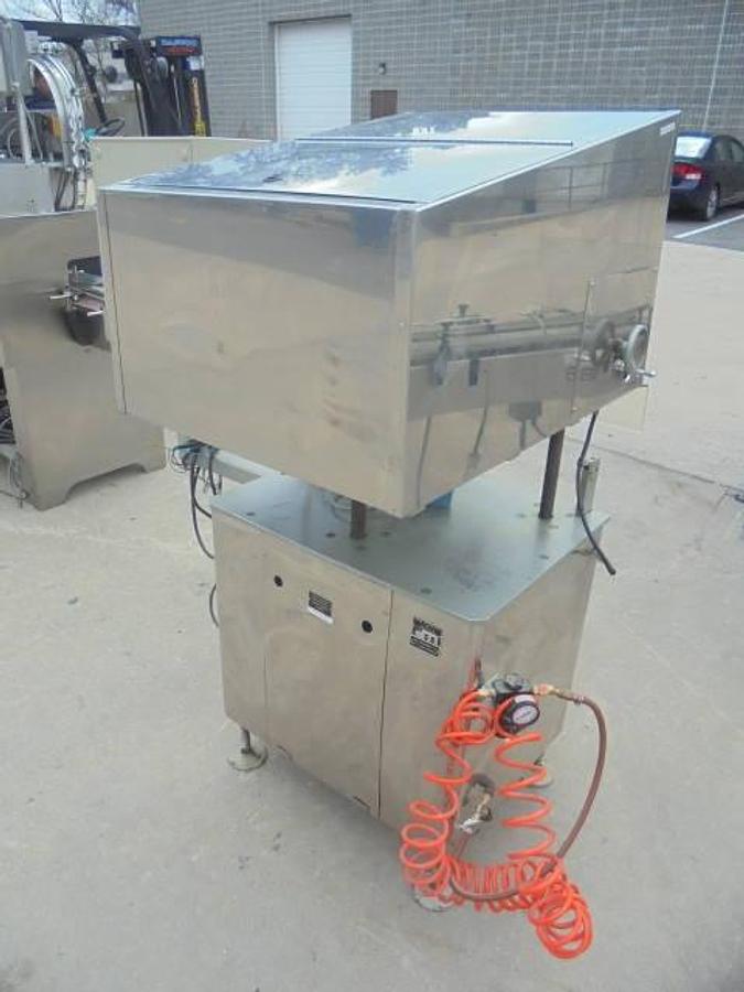 Used King CF100RL Stainless Steel Bottle Cottoner, 100 Per Minute