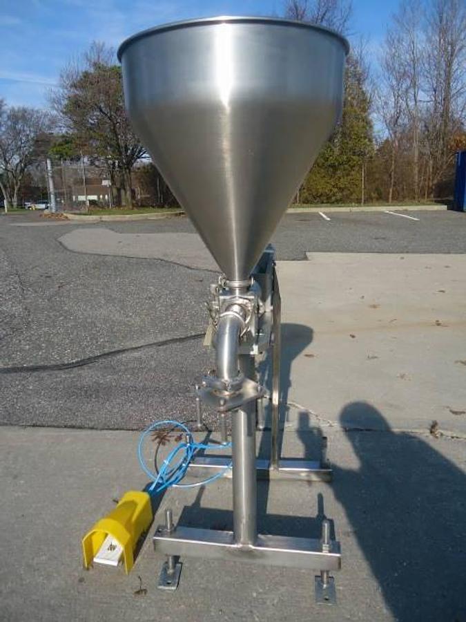 Used Fords Holmatic Single Piston Filler, Air Operated-