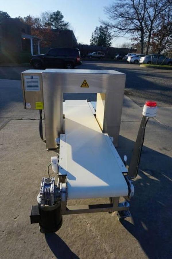 Used Cassel “Shark 2” Stainless Steel Metal Detector,18 In. Wide X 16 In. High Aperture