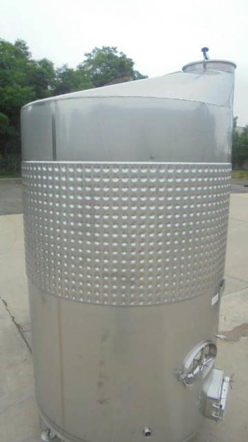 Used 1,980 Gal Criveller Stainless Steel Dimple Jacketed Vertical Sanitary Tank
