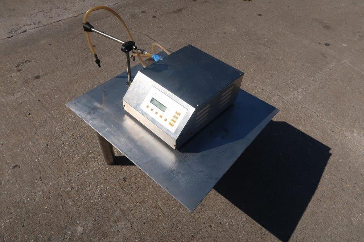 Used Tabletop Liquid Filler, Single Phase Electrics