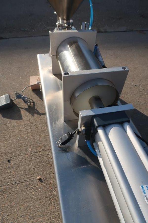 Used Single Piston Gallon Tabletop Filler, Air Operated