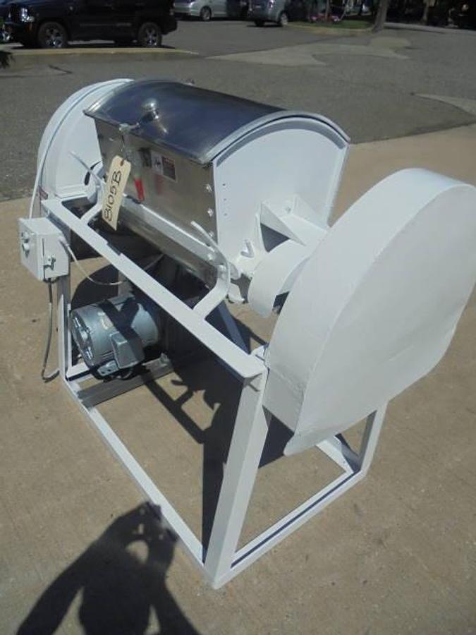 Used Lombi 25 Lb. Double Arm Pasta Dough Mixer