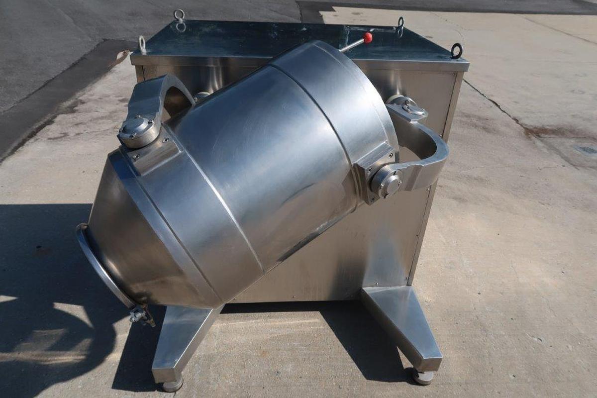 Used YuTong 200 Liter SS Multi-Directional Tumbling Mixer