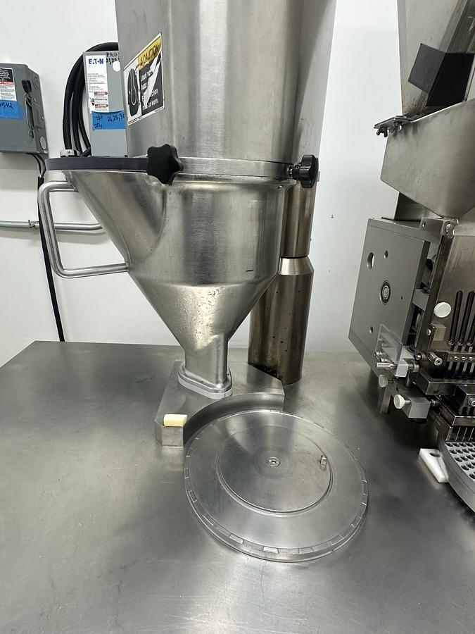 Used Capsugel Ultra 8 II Capsule Filling Machine 25,000 Capsules per hour