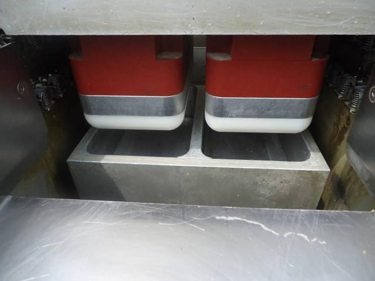 Used Multivac R230 Vacuum Packaging Machine