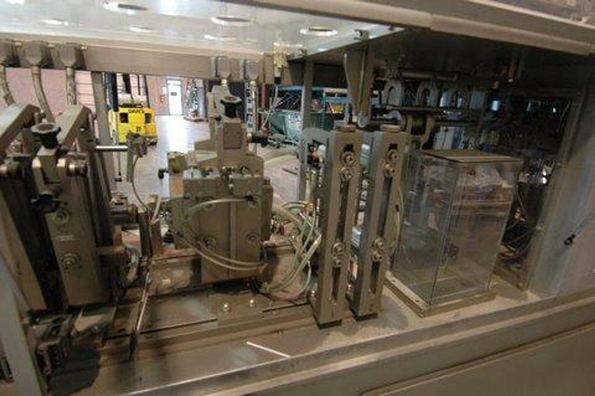 Used Volpak 240ds Horizontal Bagger, Flat Bottom Pouches