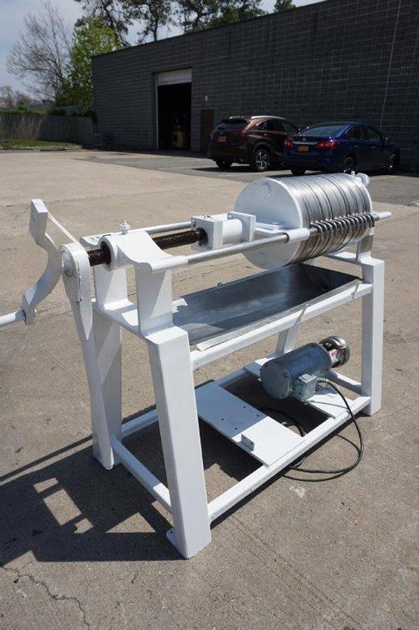 Used Star 12 In. Diameter Filter Press, 14 Sheet