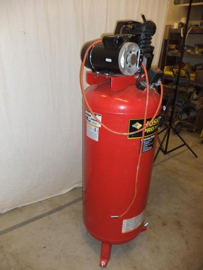 Used Husky 3.2HP air compressor, 11.8 @40 PSI SCFM