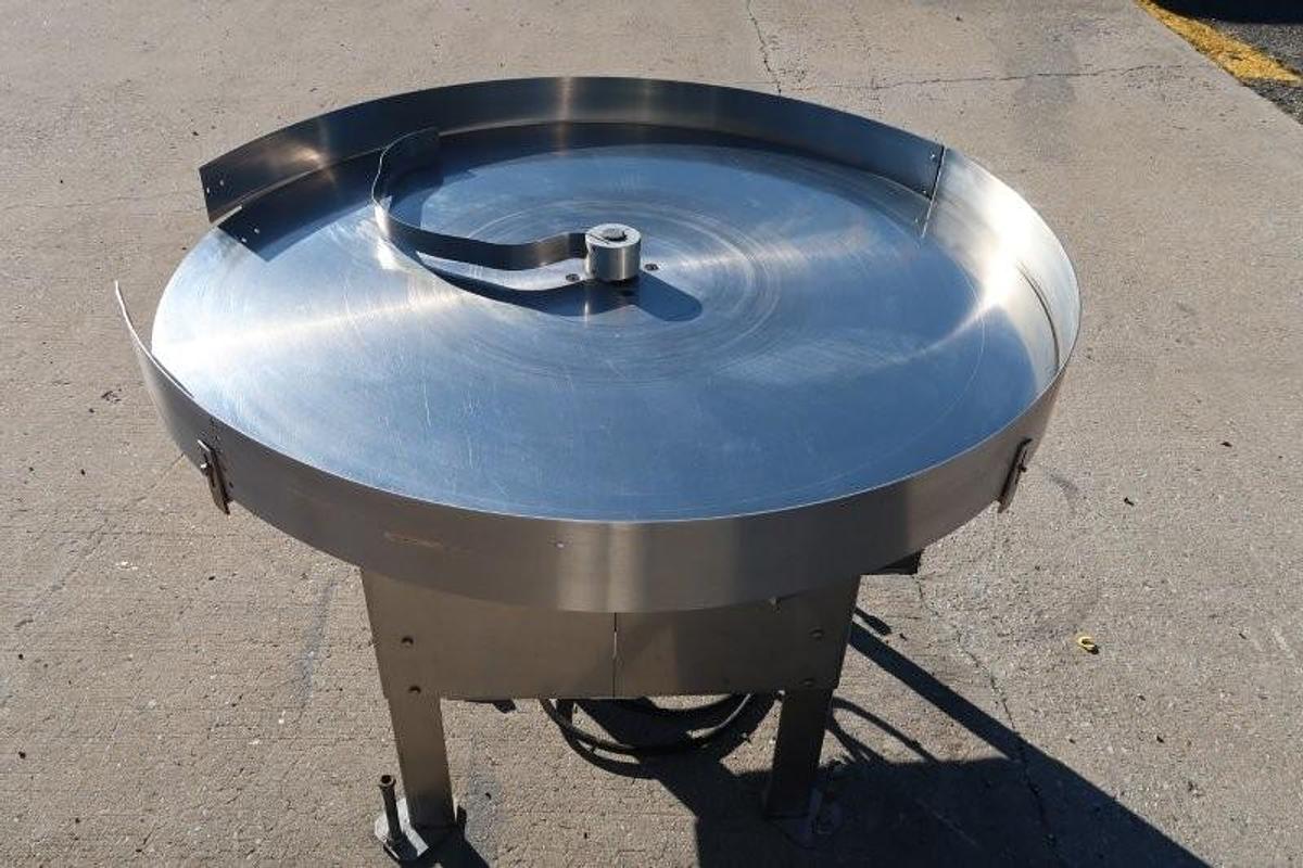 Used Garvey 48 In. Diameter Rotary Unscrambling/Accumulating Table
