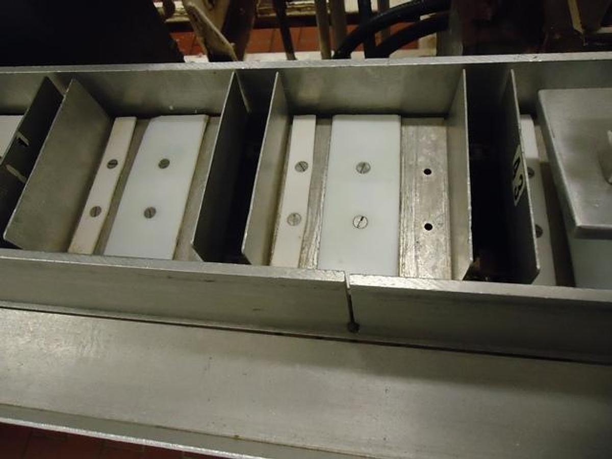 Used Bartelt IM-6 Horizontal Pouch Packager With Hot Melt Cartoner