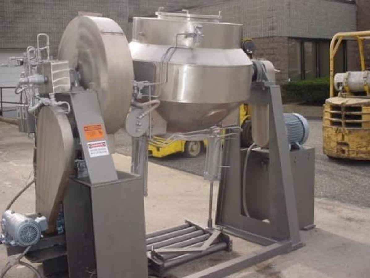 Used 10 Cu. Ft. Gemco SS Double Cone Blender w/Liquids/Solids Bar