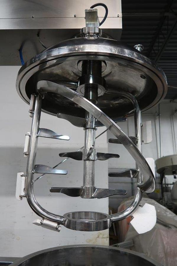 Used 200 Liter SS Jacketed Triple Motion Scraper Kettle/Reactor