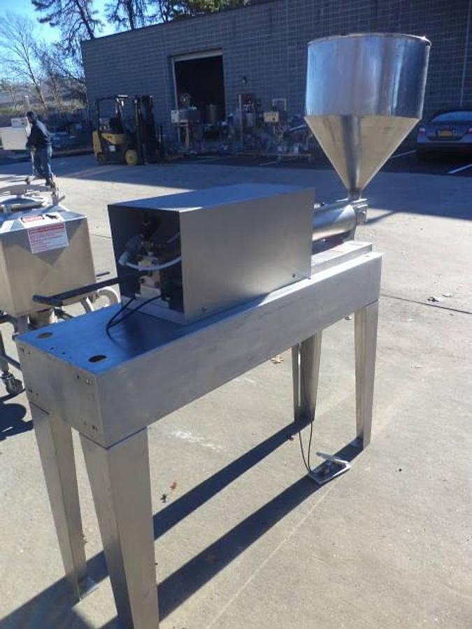 Used Simplex One Gallon Single Piston Filler, Air Operated