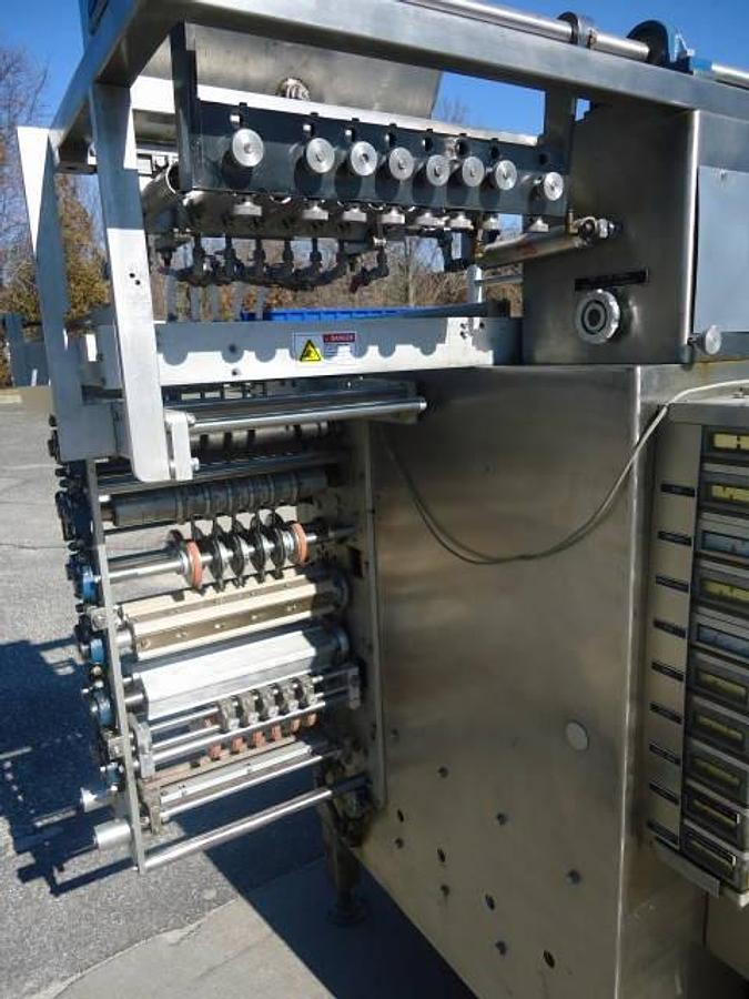 Used Circle V16h4 Vertical Pouch Machine
