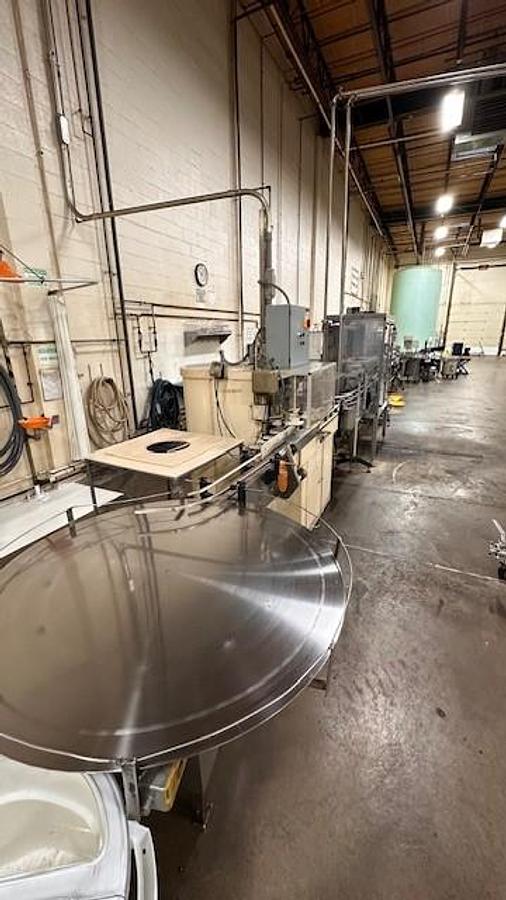 Used Automatic Liquid Filling Line