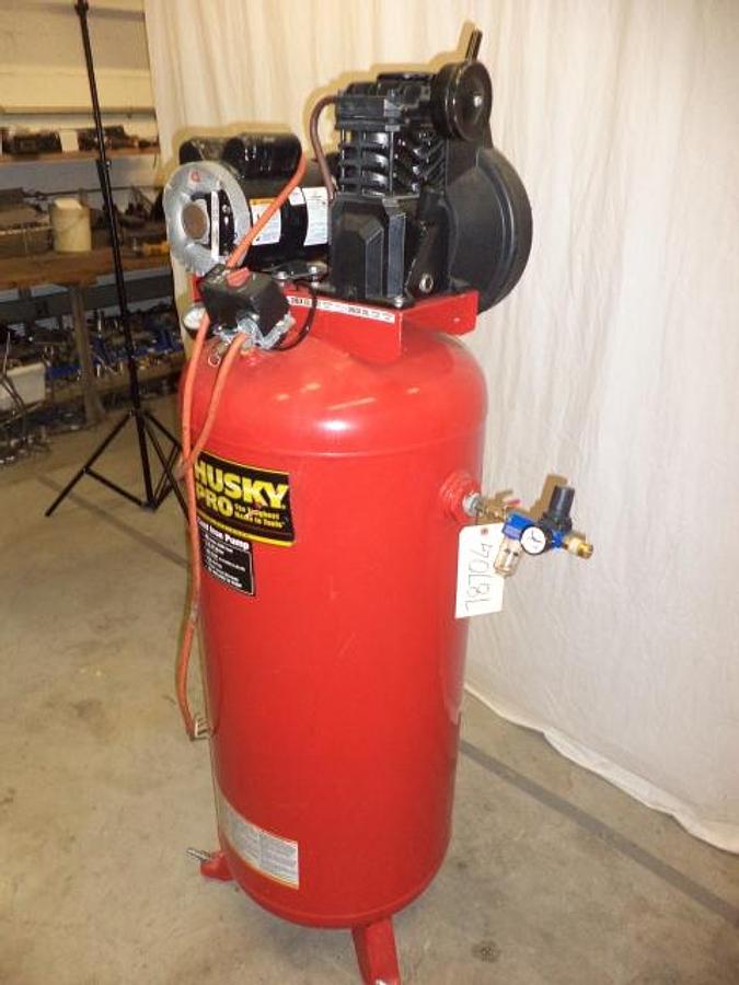 Used Husky 3.2HP air compressor, 11.8 @40 PSI SCFM