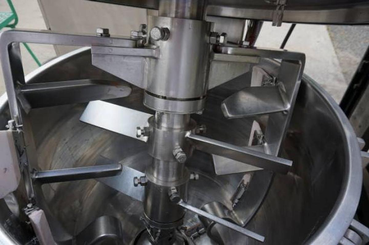 Used 33 Gallon Greerco/Gifford Wood Triple Motion Vacuum Kettle