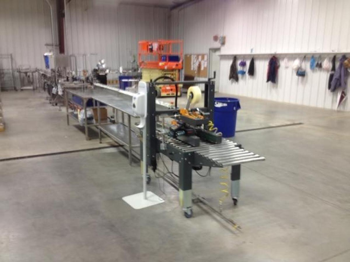 Used Inline Filling Systems Automatic Liquid Filling Lines (4)