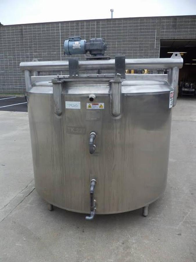 Used 600 Gallon Cherry Burrell Stainless Steel Mix Tank, 100 PSI Jacket