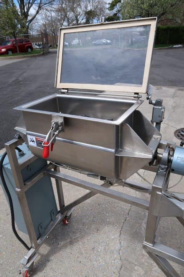 Used .6 Cu. Ft. Lowe Industries Lab Size Double Ribbon Blender, Jacketed, Variable Speed