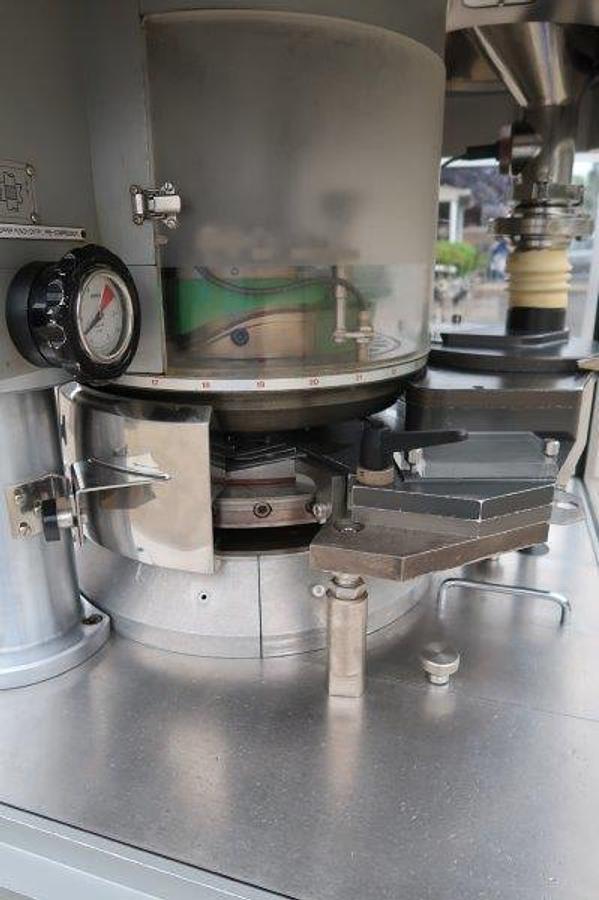Used Manesty Unipress Diamond 27 Station Tablet Press
