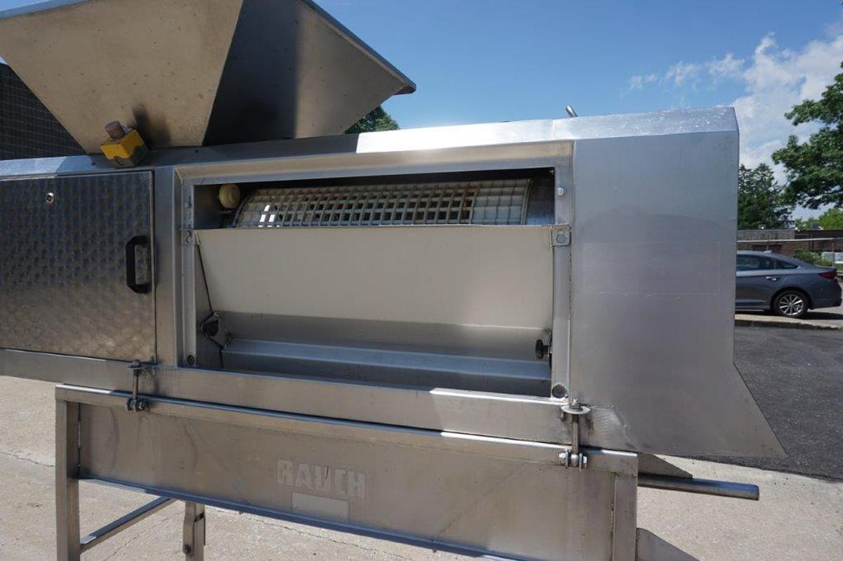 Used Rauch A12 Grape Destemmer/Crusher, Portable