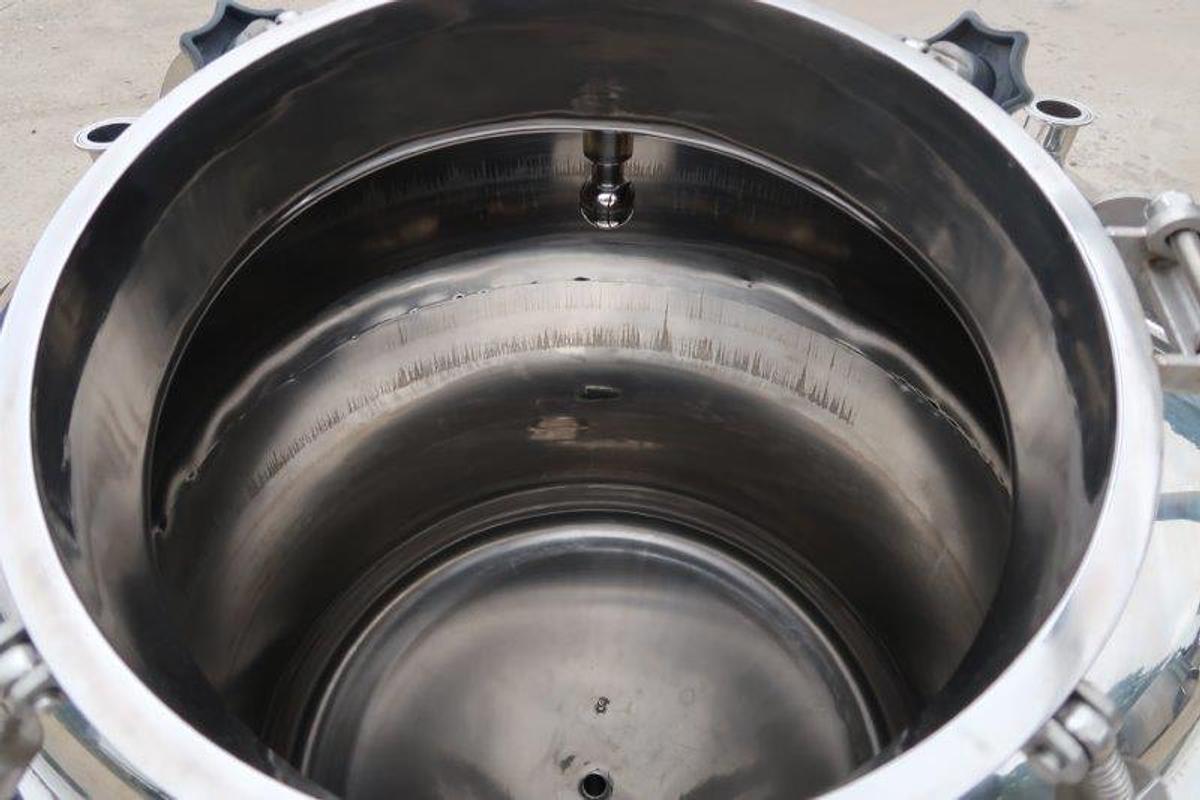 Used Dye 500 Liter SS Closed Jacketed Sanitary Tank, 30 PSI