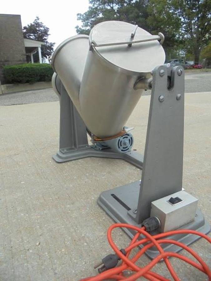 Used 8 Quart Patterson Kelley Stainless Steel Twin Shel “V”” Blender, 135 LB./CF. Maximum Density