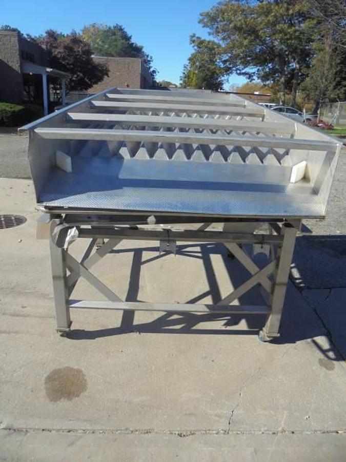 Used Koolen Breda Vibratory Shaker/Feeder, Stainless