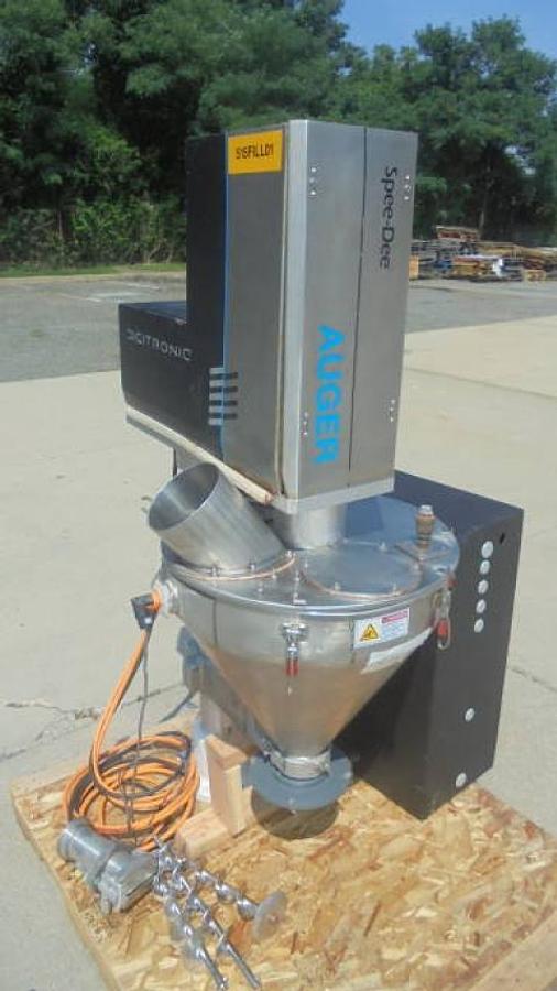 Used Spee-Dee “Digitronic” Servo Auger Powder Filler, with Control Box