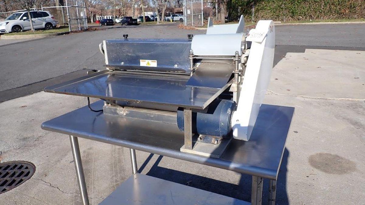 Used Oliver 641-21 Tabletop Dough Roller